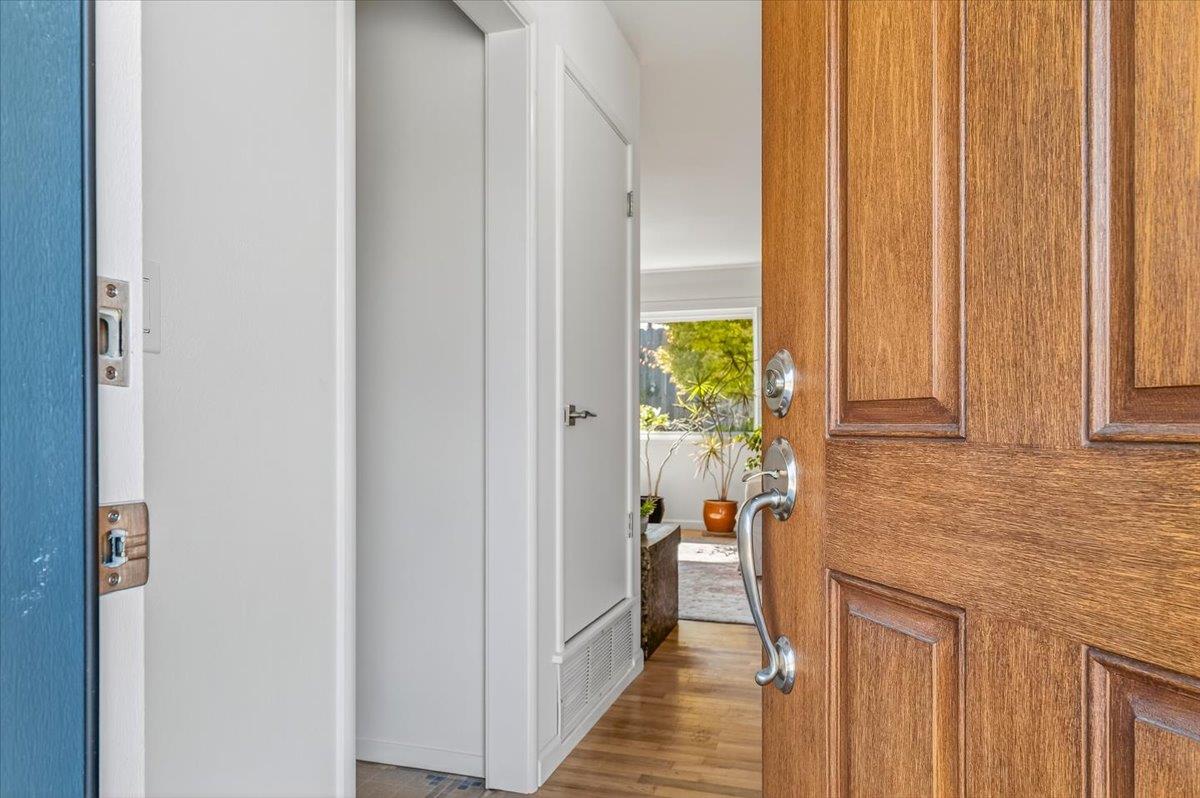 Detail Gallery Image 11 of 70 For 2120 Messina Pl, Monterey,  CA 93940 - 3 Beds | 2 Baths