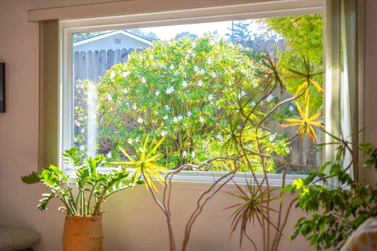 Detail Gallery Image 18 of 70 For 2120 Messina Pl, Monterey,  CA 93940 - 3 Beds | 2 Baths