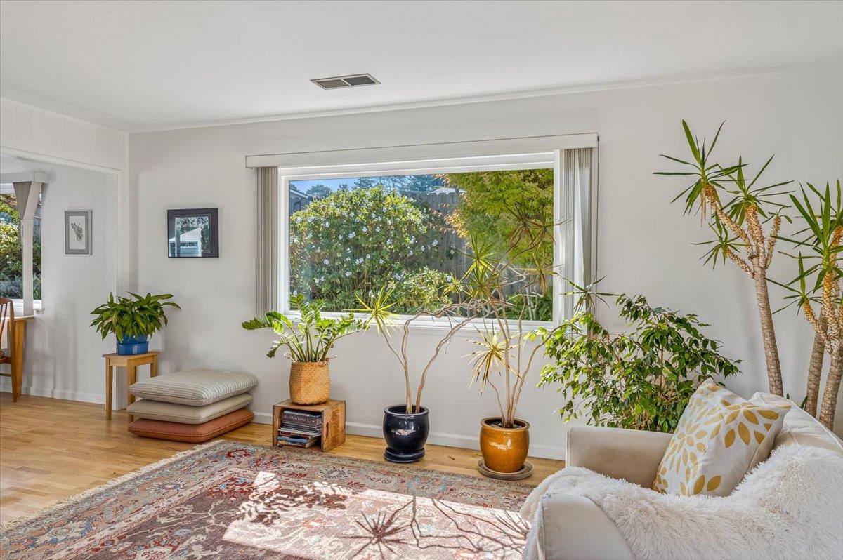 Detail Gallery Image 19 of 70 For 2120 Messina Pl, Monterey,  CA 93940 - 3 Beds | 2 Baths