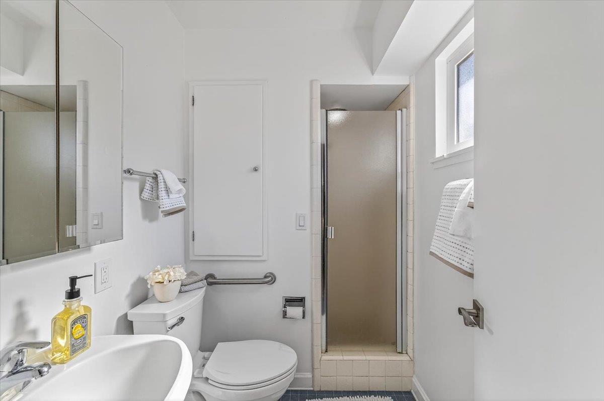 Detail Gallery Image 39 of 70 For 2120 Messina Pl, Monterey,  CA 93940 - 3 Beds | 2 Baths