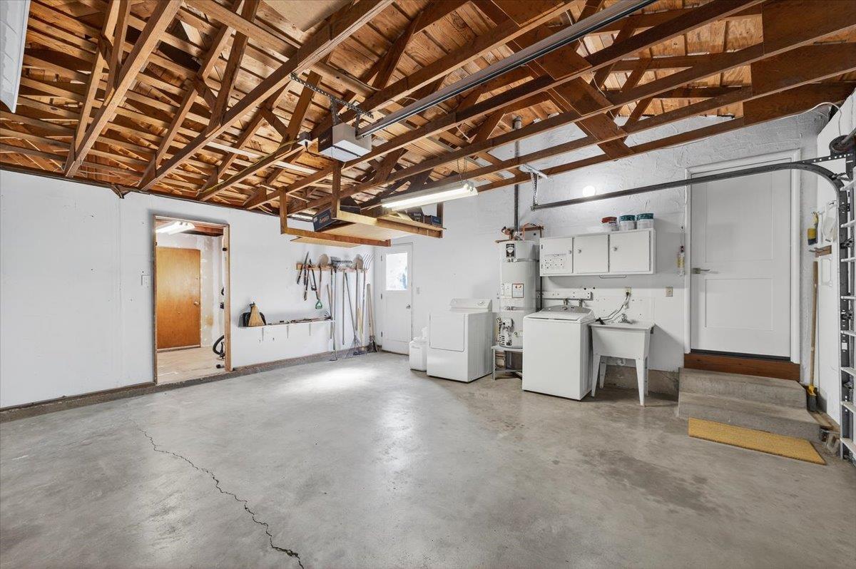 Detail Gallery Image 59 of 70 For 2120 Messina Pl, Monterey,  CA 93940 - 3 Beds | 2 Baths