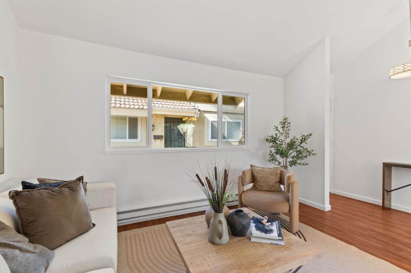 Detail Gallery Image 7 of 29 For 230 Truckee Ln, San Jose,  CA 95136 - 2 Beds | 2 Baths