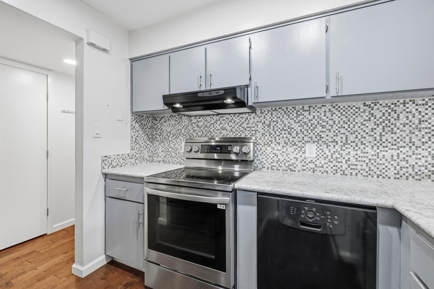 Detail Gallery Image 13 of 56 For 1925 46th Ave #127,  Capitola,  CA 95010 - 2 Beds | 1/1 Baths