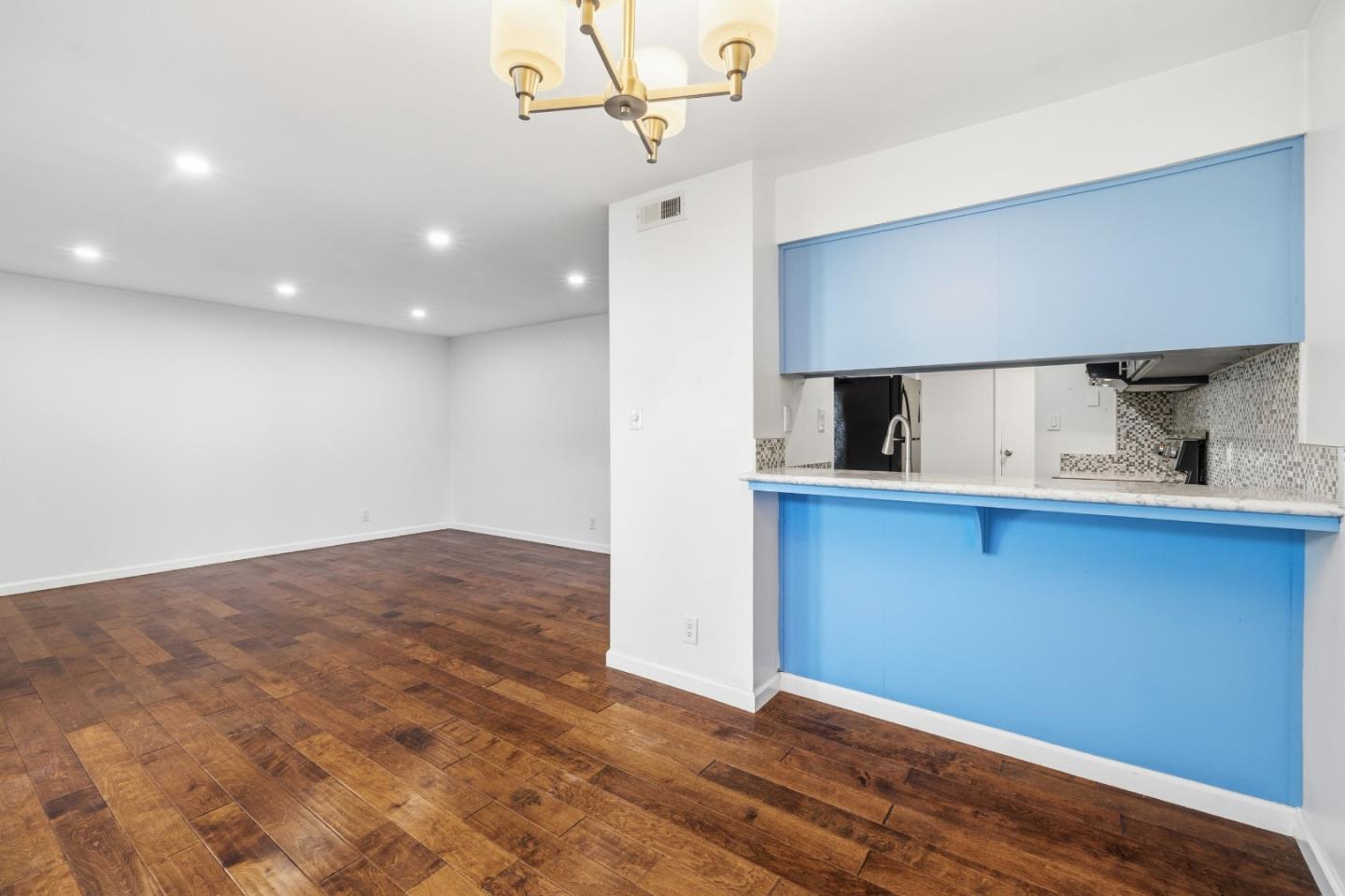 Detail Gallery Image 15 of 56 For 1925 46th Ave #127,  Capitola,  CA 95010 - 2 Beds | 1/1 Baths