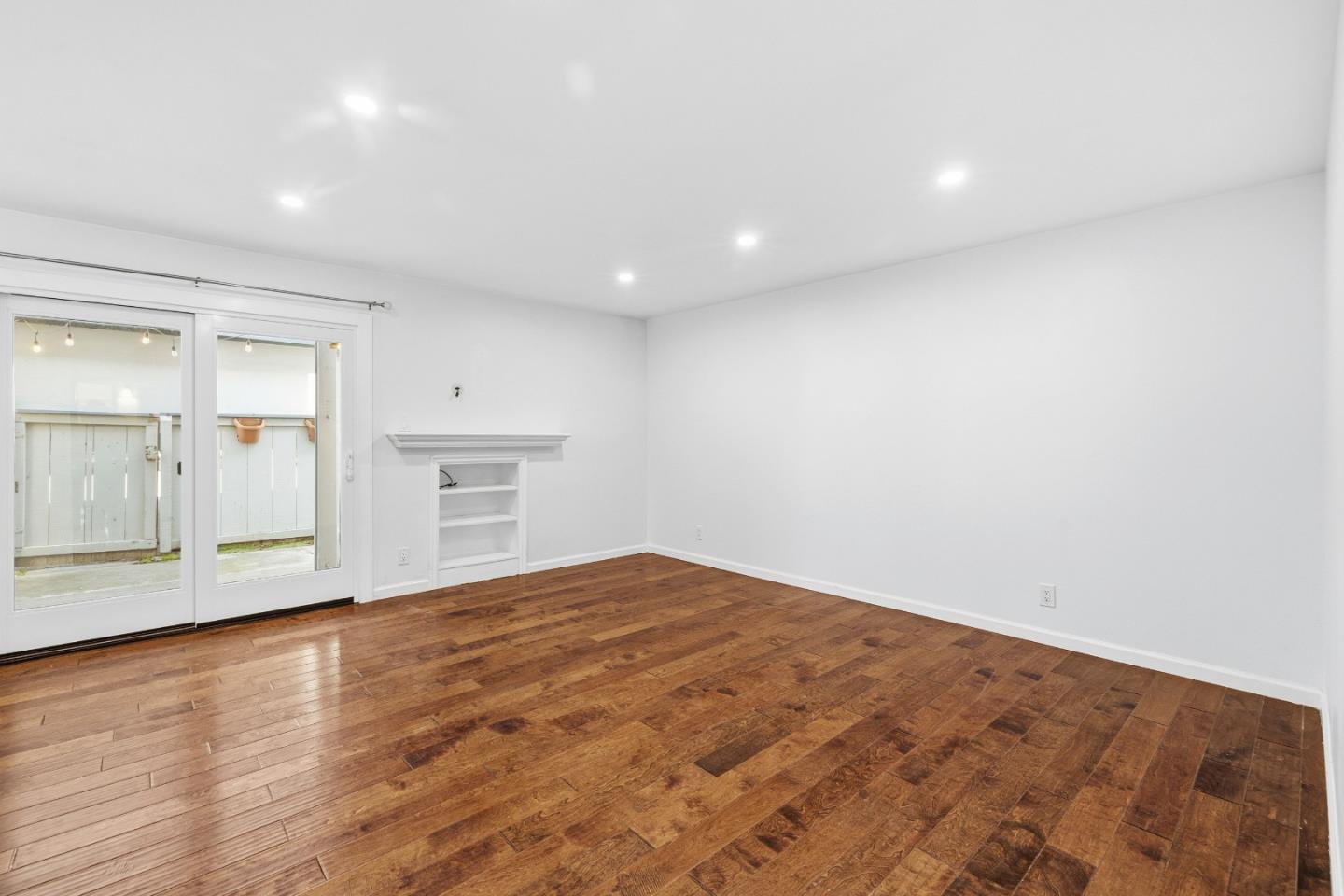 Detail Gallery Image 5 of 56 For 1925 46th Ave #127,  Capitola,  CA 95010 - 2 Beds | 1/1 Baths