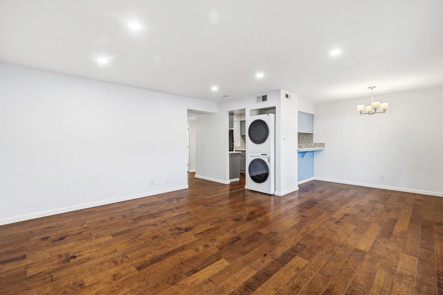 Detail Gallery Image 7 of 56 For 1925 46th Ave #127,  Capitola,  CA 95010 - 2 Beds | 1/1 Baths