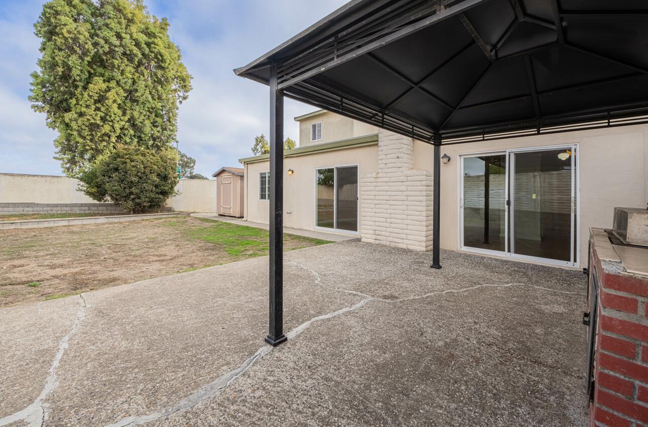 Detail Gallery Image 13 of 28 For 684 Alvarado Ct, Salinas,  CA 93907 - 3 Beds | 2 Baths