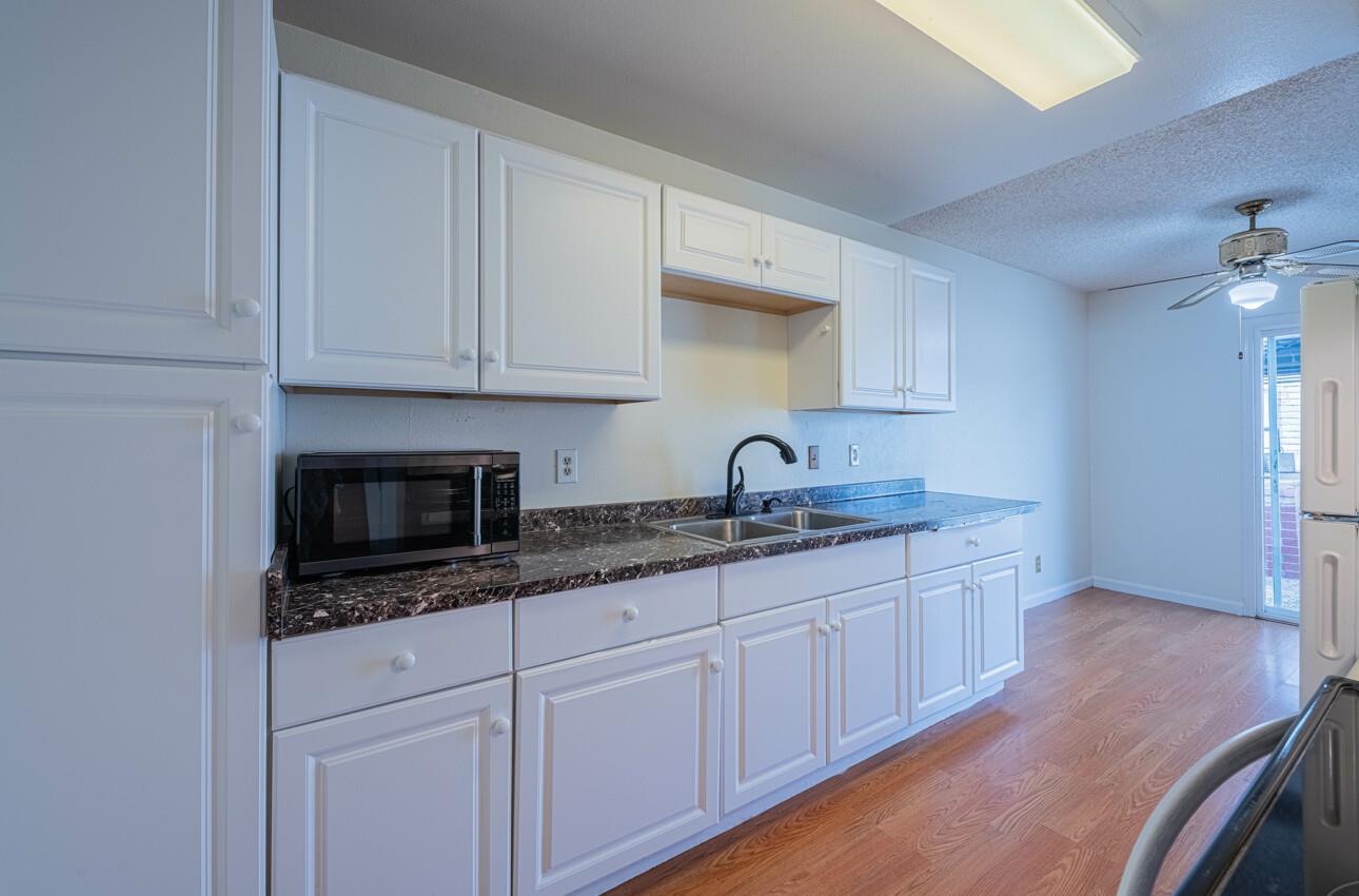 Detail Gallery Image 15 of 28 For 684 Alvarado Ct, Salinas,  CA 93907 - 3 Beds | 2 Baths