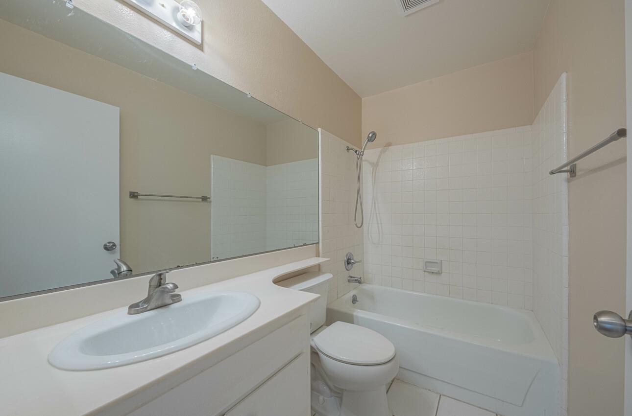 Detail Gallery Image 21 of 28 For 684 Alvarado Ct, Salinas,  CA 93907 - 3 Beds | 2 Baths