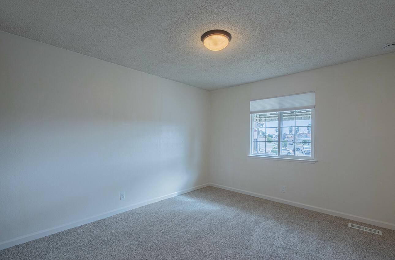 Detail Gallery Image 23 of 28 For 684 Alvarado Ct, Salinas,  CA 93907 - 3 Beds | 2 Baths