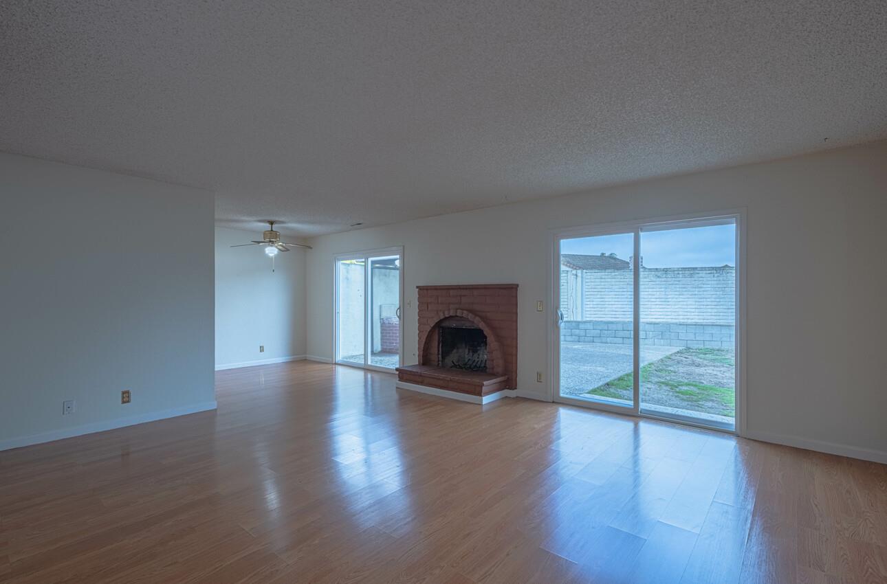 Detail Gallery Image 4 of 28 For 684 Alvarado Ct, Salinas,  CA 93907 - 3 Beds | 2 Baths