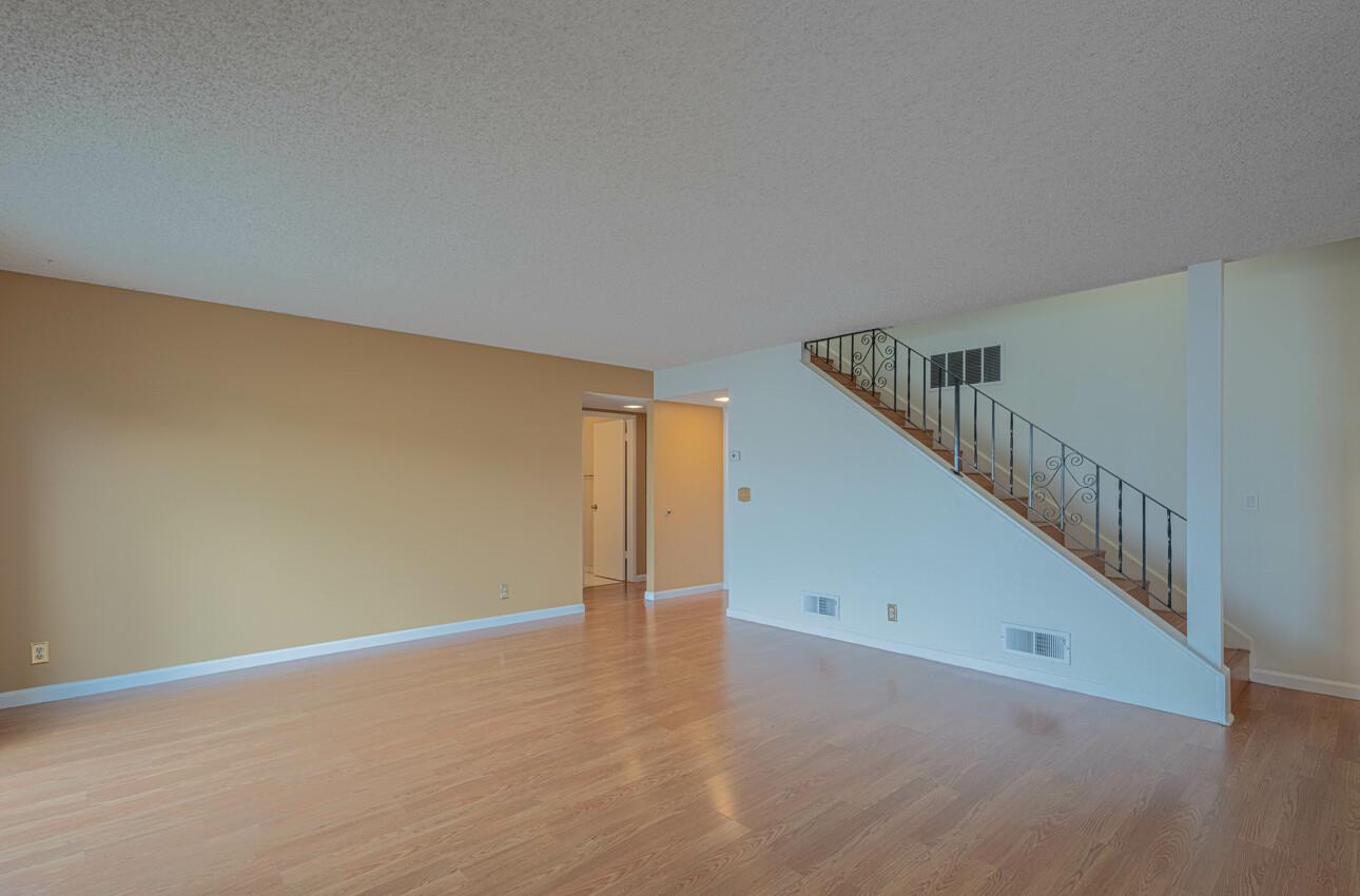 Detail Gallery Image 9 of 28 For 684 Alvarado Ct, Salinas,  CA 93907 - 3 Beds | 2 Baths