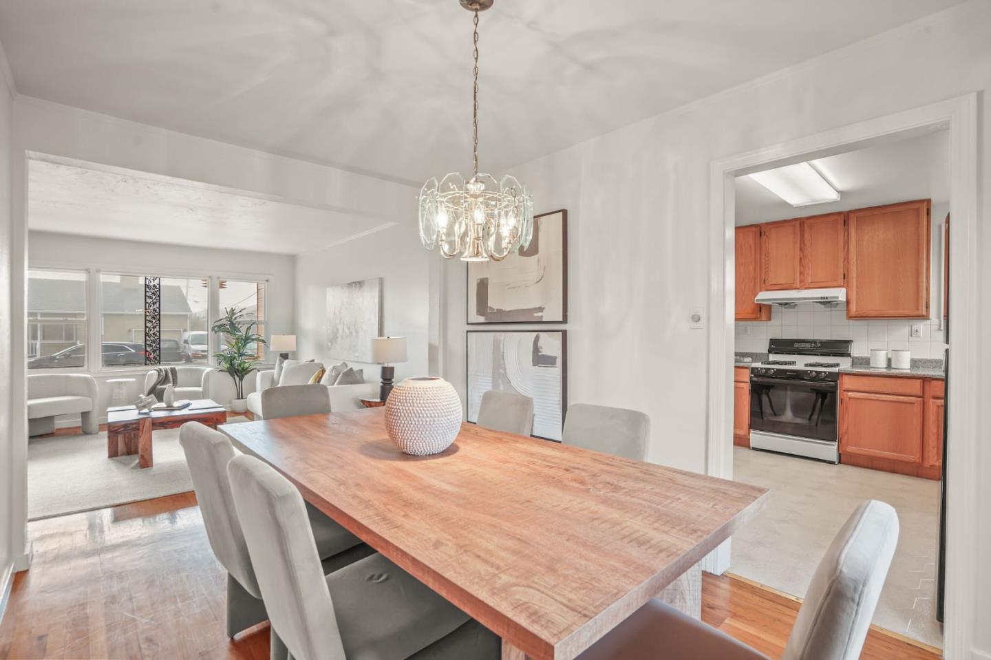 Detail Gallery Image 10 of 33 For 1709 Dolan Ave, San Mateo,  CA 94401 - 3 Beds | 1 Baths