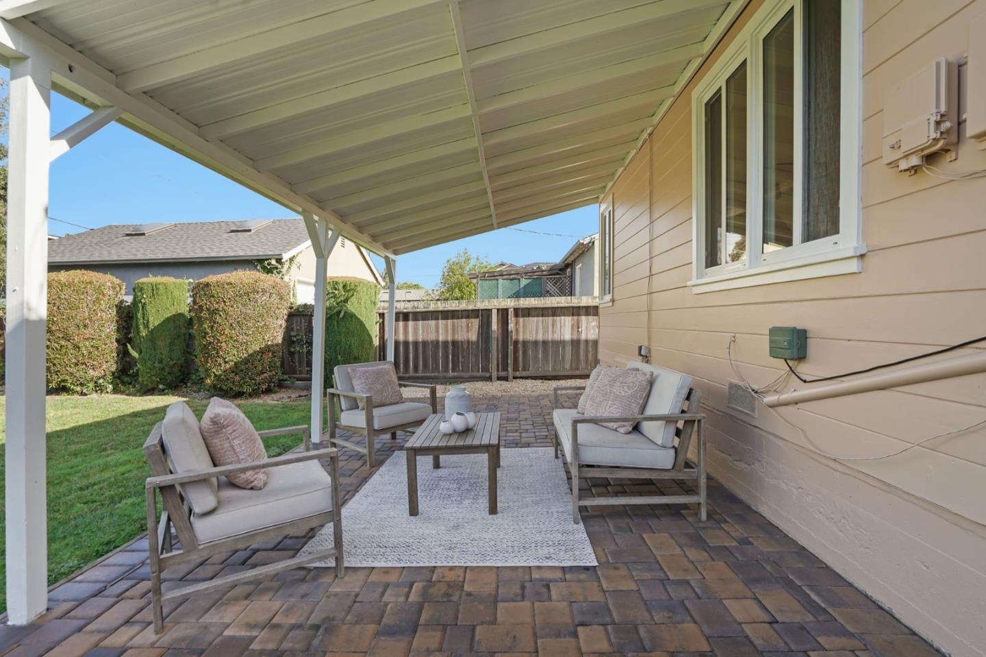 Detail Gallery Image 26 of 33 For 1709 Dolan Ave, San Mateo,  CA 94401 - 3 Beds | 1 Baths