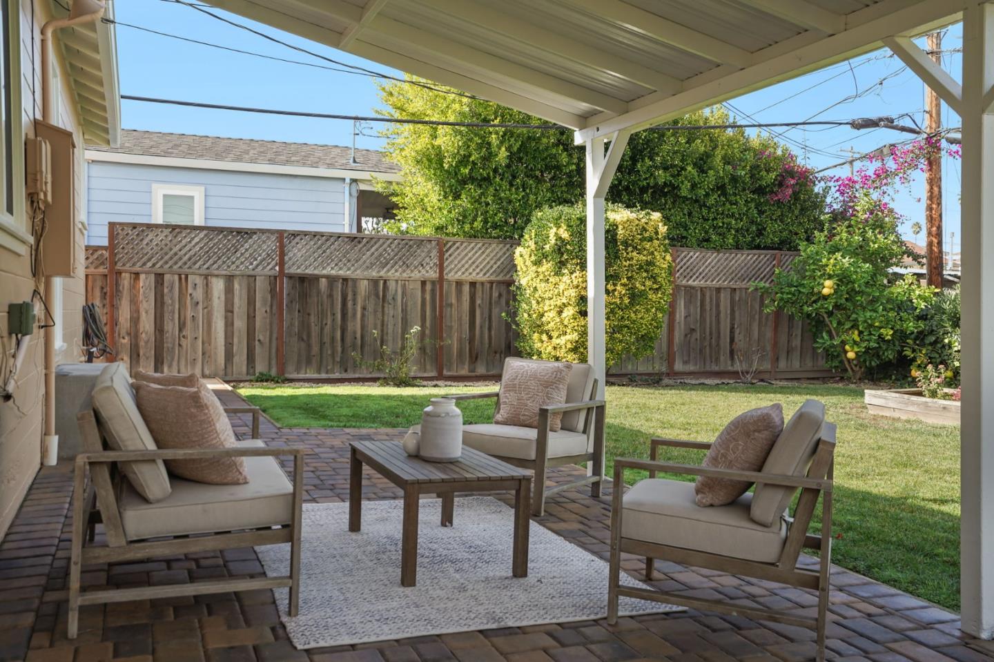 Detail Gallery Image 27 of 33 For 1709 Dolan Ave, San Mateo,  CA 94401 - 3 Beds | 1 Baths