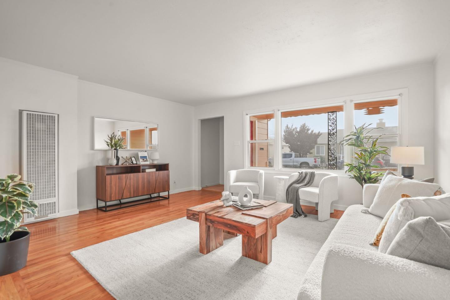 Detail Gallery Image 5 of 33 For 1709 Dolan Ave, San Mateo,  CA 94401 - 3 Beds | 1 Baths