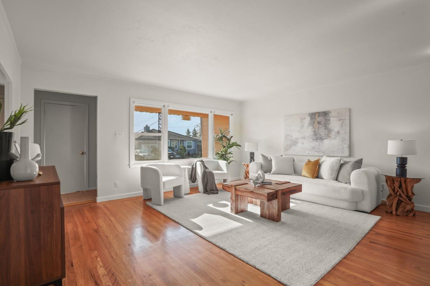 Detail Gallery Image 6 of 33 For 1709 Dolan Ave, San Mateo,  CA 94401 - 3 Beds | 1 Baths