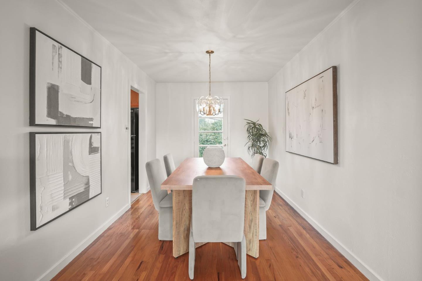 Detail Gallery Image 8 of 33 For 1709 Dolan Ave, San Mateo,  CA 94401 - 3 Beds | 1 Baths