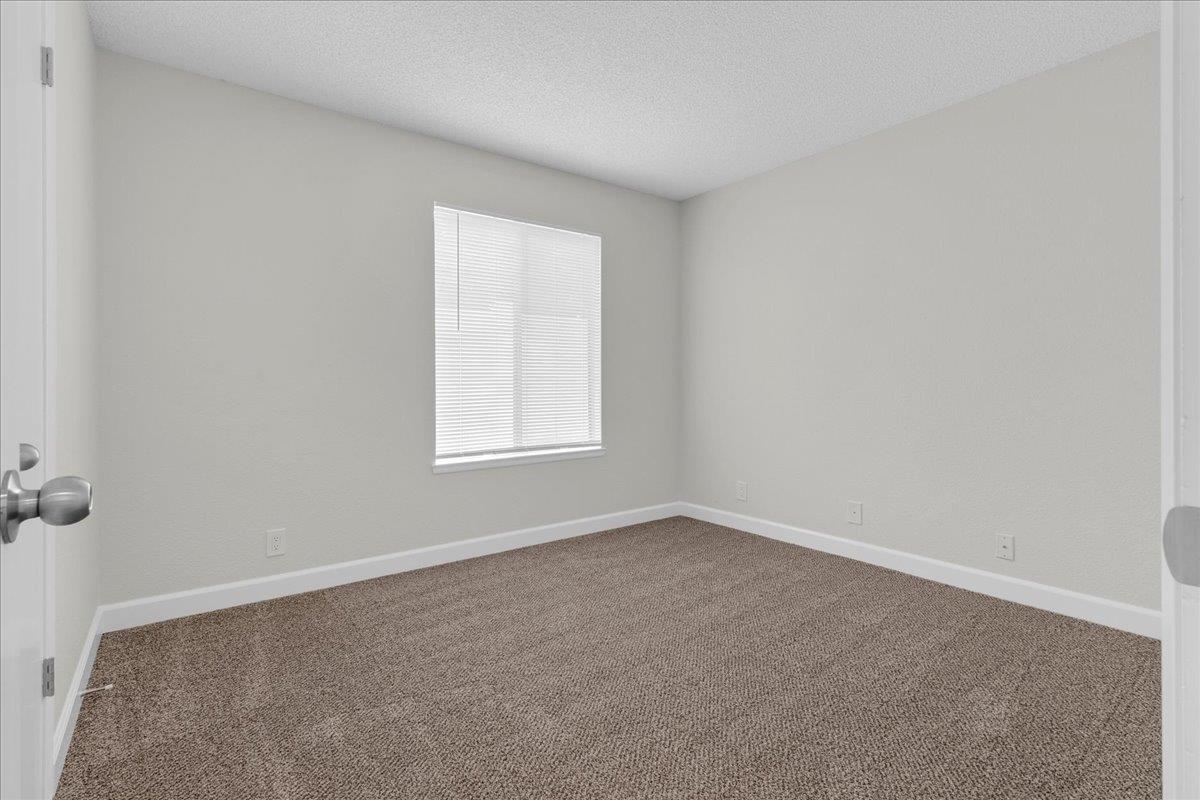 Detail Gallery Image 15 of 34 For 1631 Cherokee Dr, Salinas,  CA 93906 - 3 Beds | 2 Baths