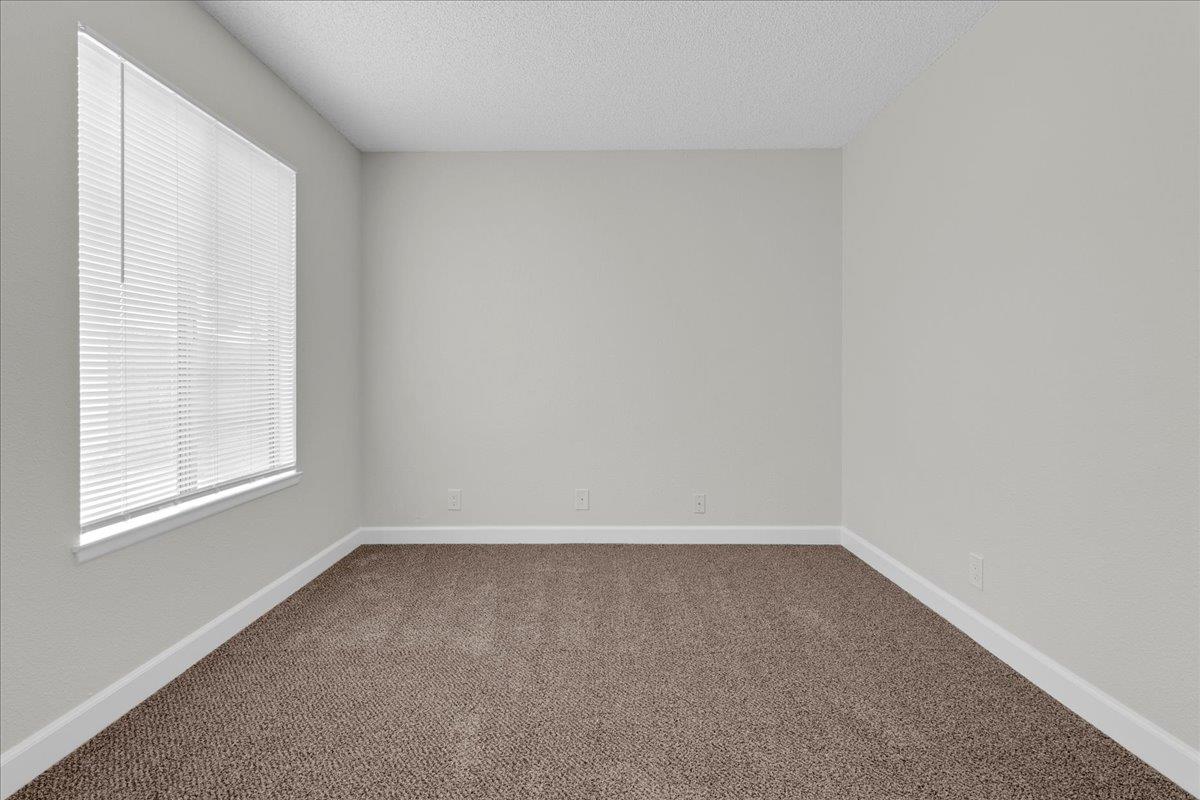 Detail Gallery Image 16 of 34 For 1631 Cherokee Dr, Salinas,  CA 93906 - 3 Beds | 2 Baths