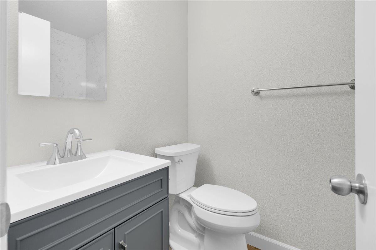 Detail Gallery Image 18 of 34 For 1631 Cherokee Dr, Salinas,  CA 93906 - 3 Beds | 2 Baths
