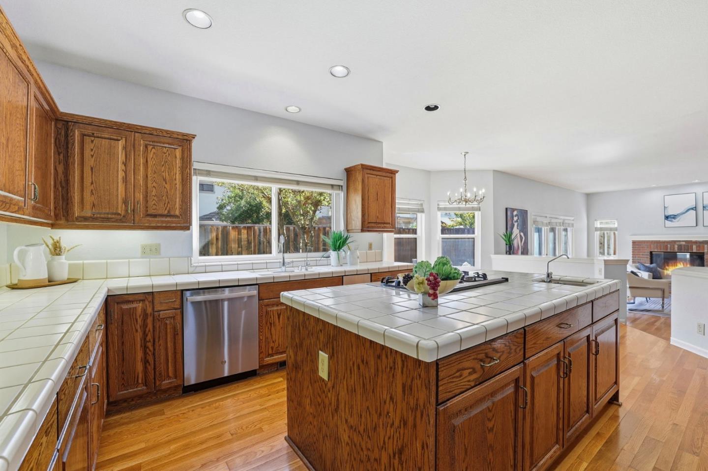 Detail Gallery Image 20 of 62 For 5916 Sterling Oaks Dr, San Jose,  CA 95120 - 6 Beds | 4/1 Baths