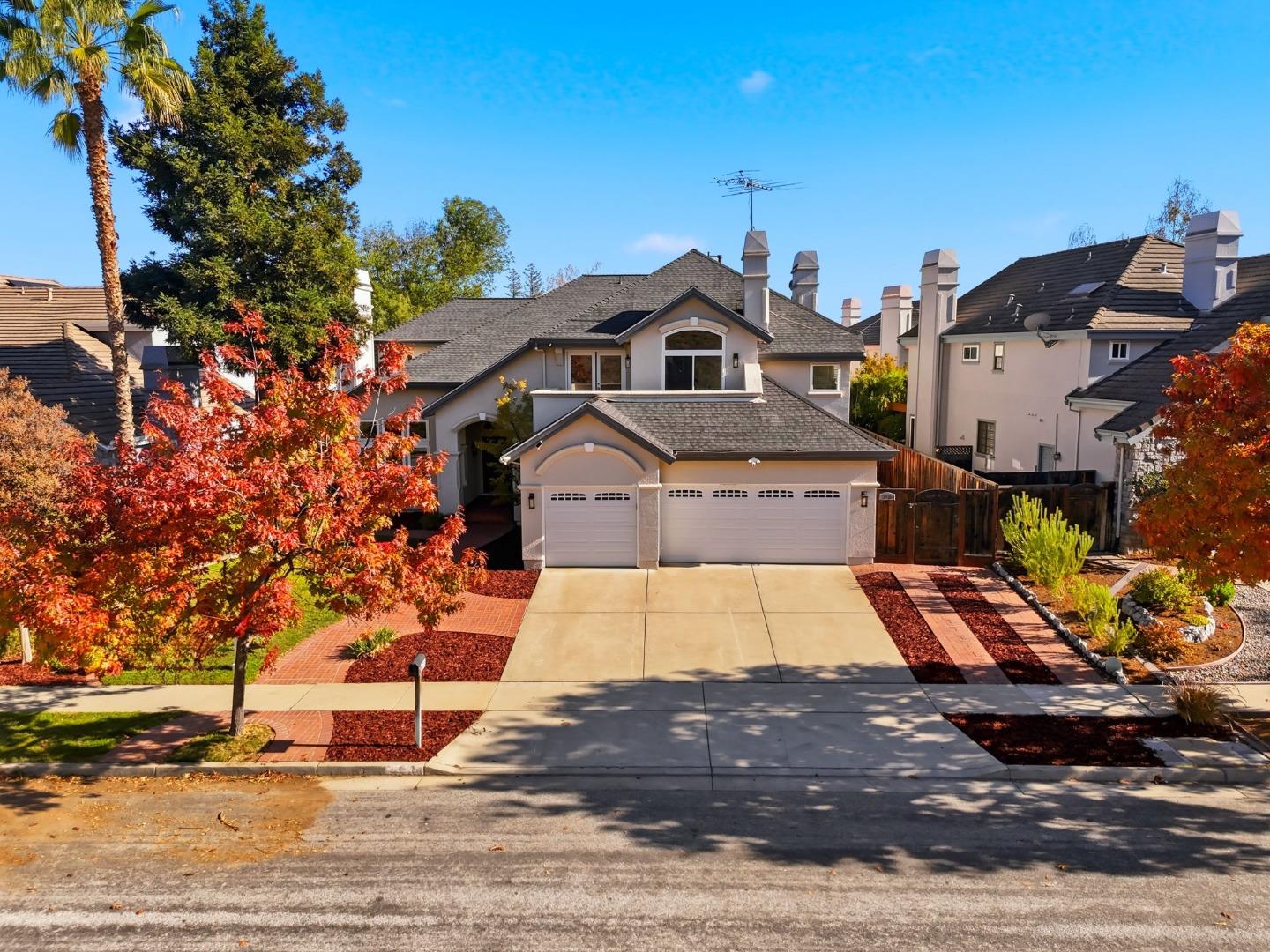 Detail Gallery Image 5 of 62 For 5916 Sterling Oaks Dr, San Jose,  CA 95120 - 6 Beds | 4/1 Baths