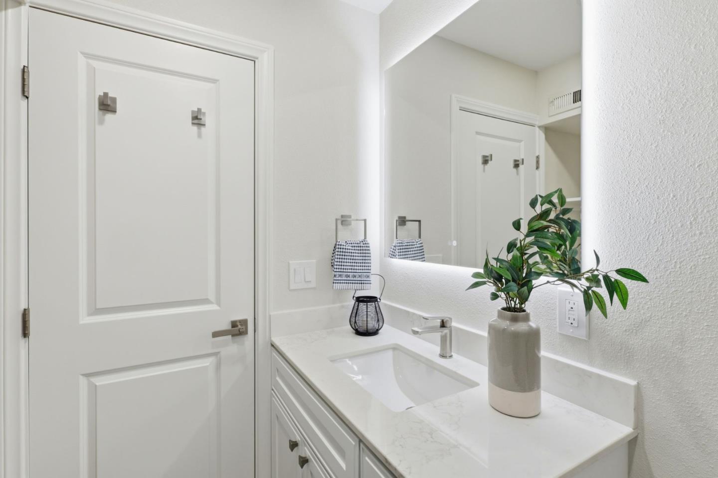 Detail Gallery Image 14 of 25 For 138 Farallon Ct, Aptos,  CA 95003 - 3 Beds | 2 Baths