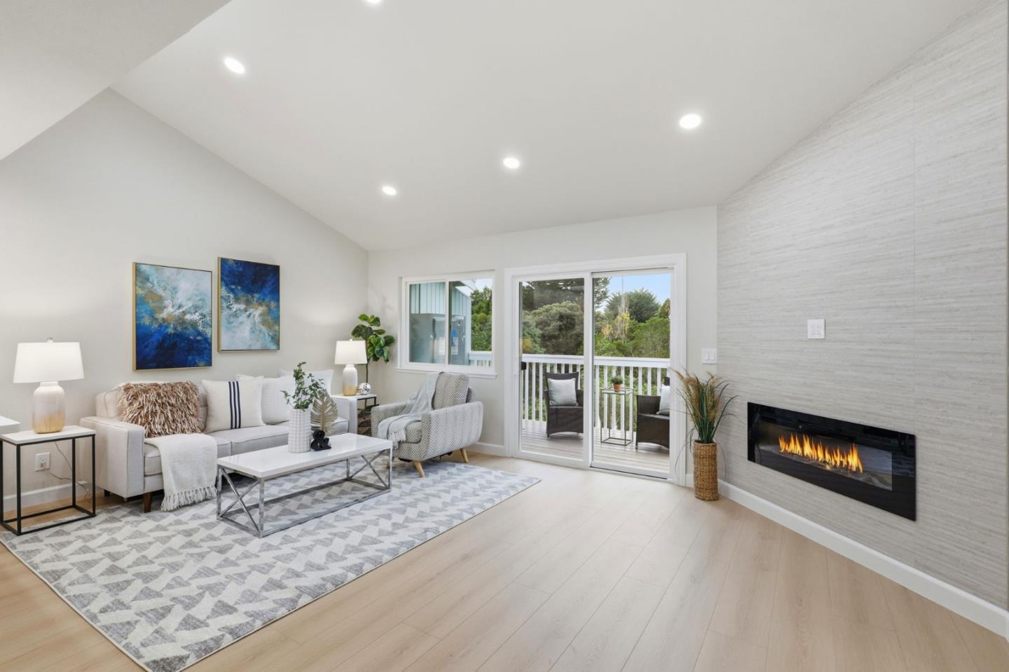 Detail Gallery Image 4 of 25 For 138 Farallon Ct, Aptos,  CA 95003 - 3 Beds | 2 Baths