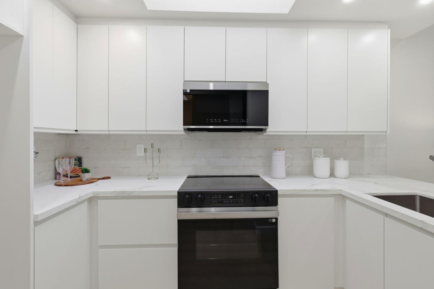 Detail Gallery Image 8 of 25 For 138 Farallon Ct, Aptos,  CA 95003 - 3 Beds | 2 Baths