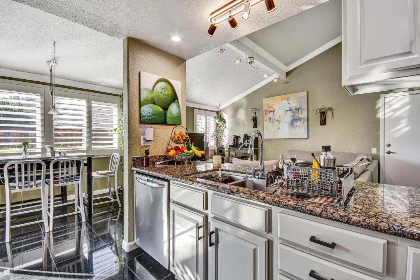 Detail Gallery Image 10 of 51 For 3572 Rollingside Dr, San Jose,  CA 95148 - 4 Beds | 2 Baths