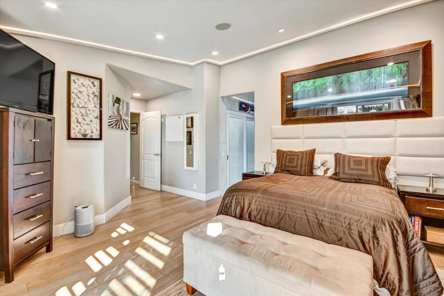 Detail Gallery Image 18 of 51 For 3572 Rollingside Dr, San Jose,  CA 95148 - 4 Beds | 2 Baths