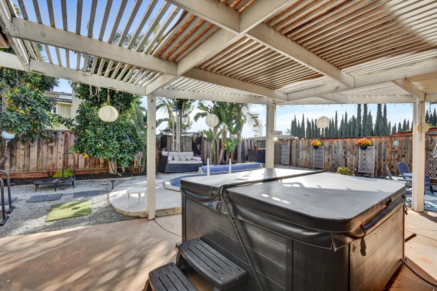 Detail Gallery Image 34 of 51 For 3572 Rollingside Dr, San Jose,  CA 95148 - 4 Beds | 2 Baths