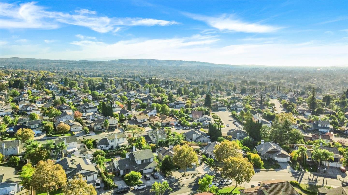 Detail Gallery Image 41 of 51 For 3572 Rollingside Dr, San Jose,  CA 95148 - 4 Beds | 2 Baths