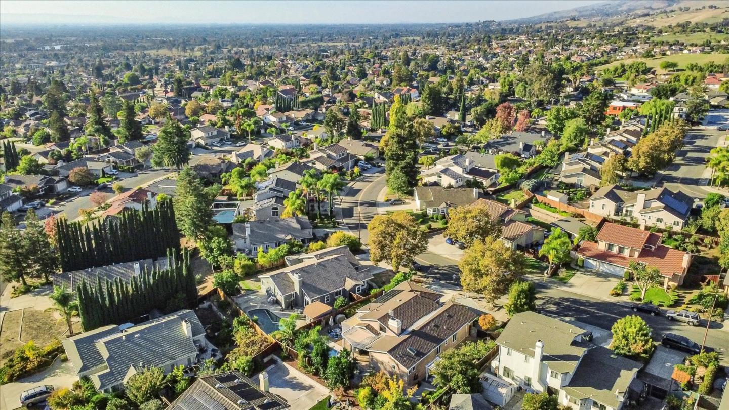 Detail Gallery Image 43 of 51 For 3572 Rollingside Dr, San Jose,  CA 95148 - 4 Beds | 2 Baths