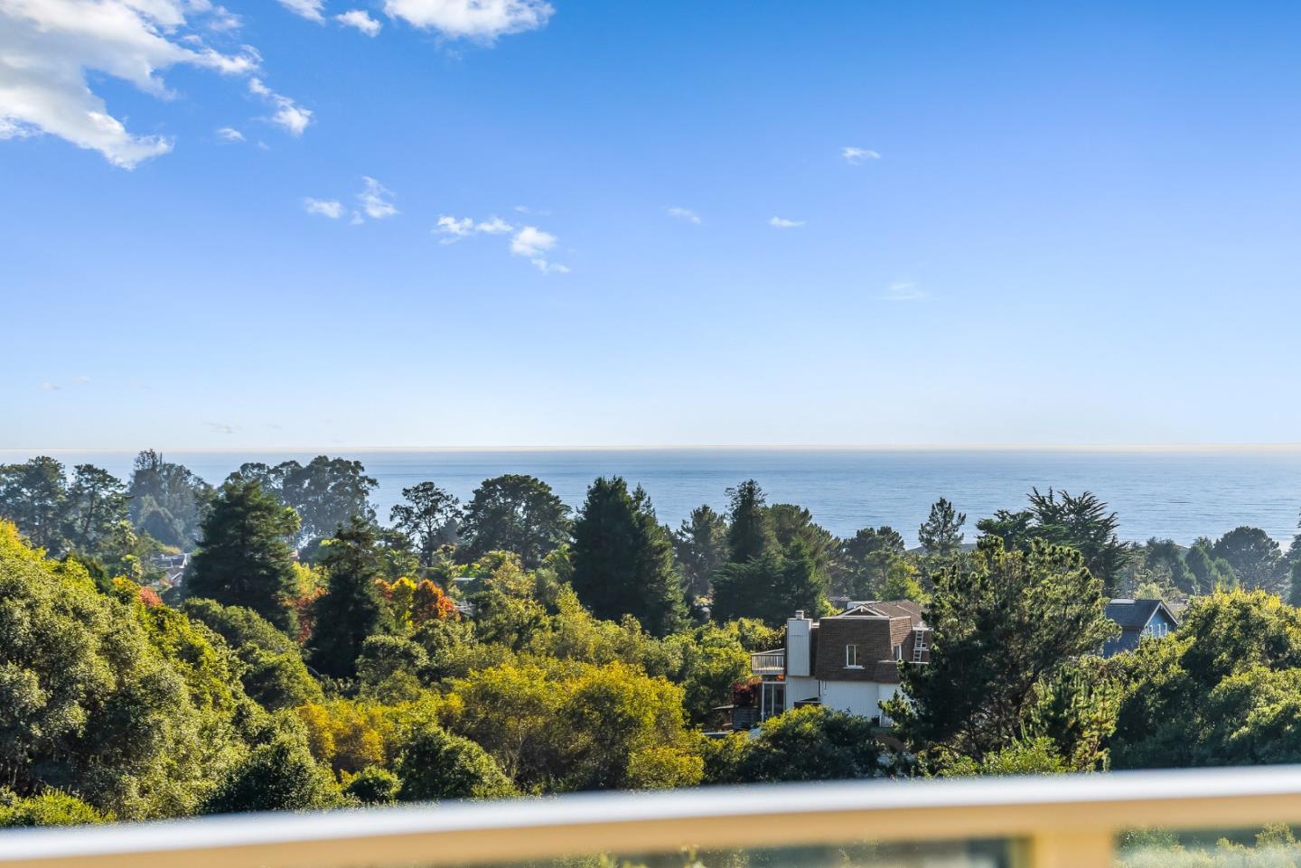 Detail Gallery Image 3 of 45 For 153 Castillo Ct, Aptos,  CA 95003 - 3 Beds | 2/1 Baths