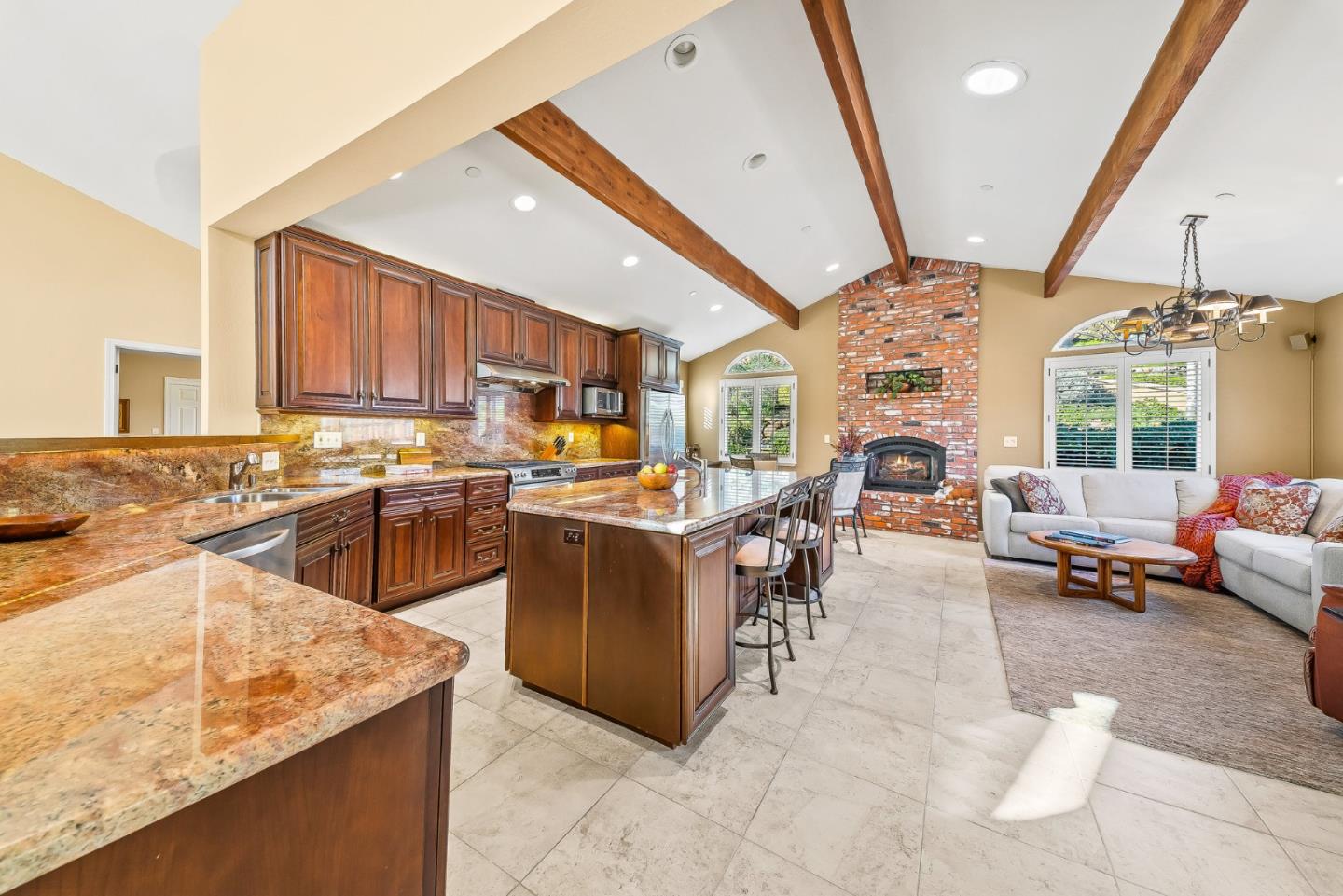 Detail Gallery Image 7 of 45 For 153 Castillo Ct, Aptos,  CA 95003 - 3 Beds | 2/1 Baths