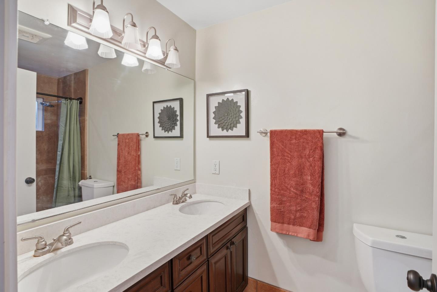 Detail Gallery Image 14 of 21 For 710 Woodcrest Ln, Monterey,  CA 93940 - 3 Beds | 2 Baths