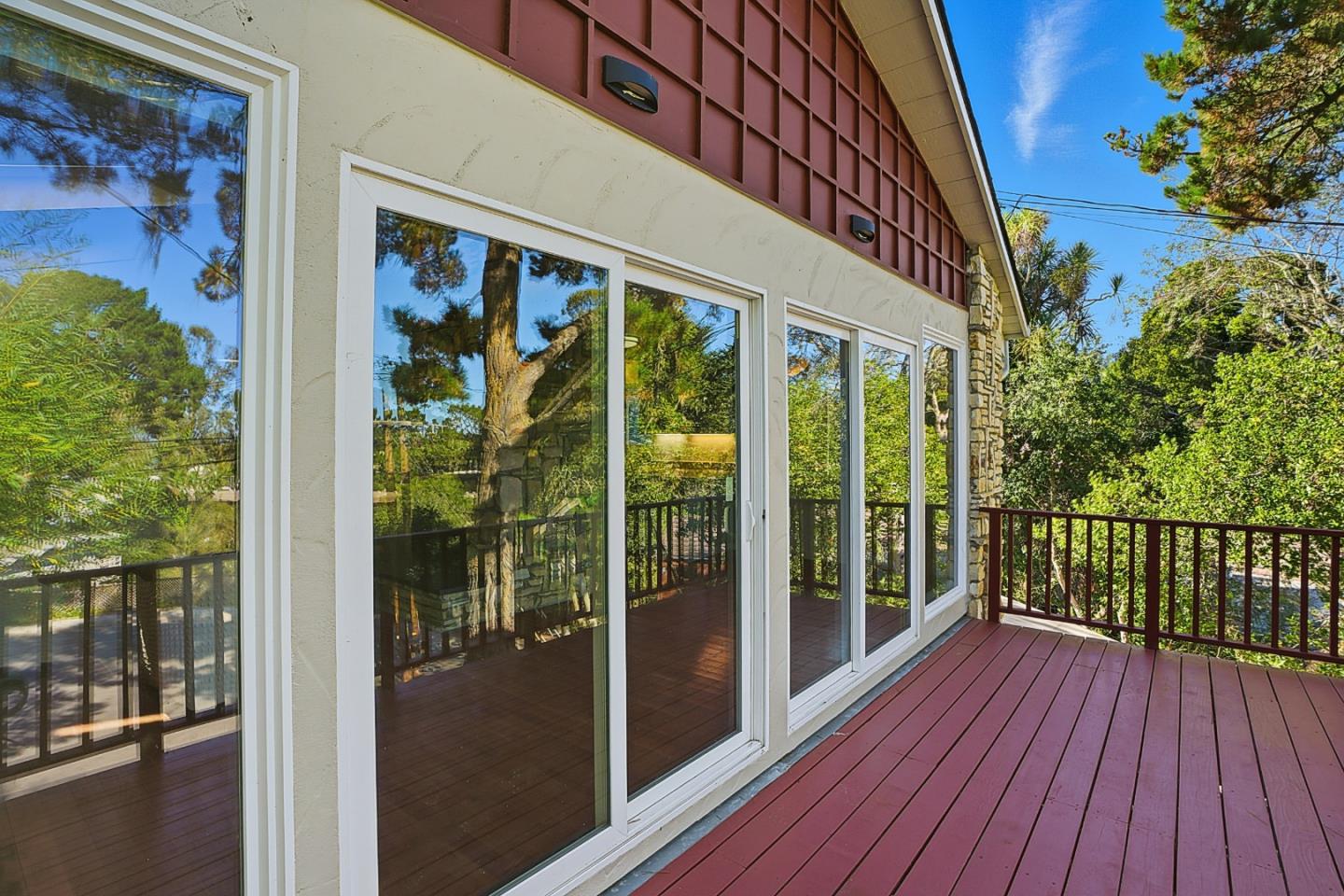 Detail Gallery Image 19 of 21 For 710 Woodcrest Ln, Monterey,  CA 93940 - 3 Beds | 2 Baths