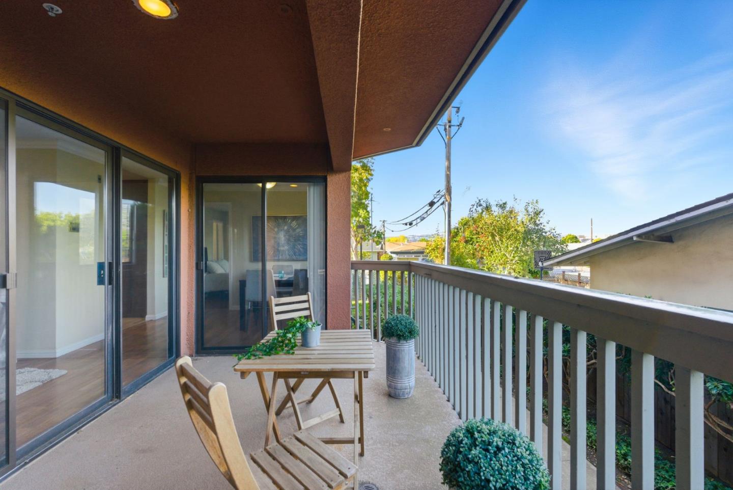 Detail Gallery Image 20 of 26 For 2425 S Norfolk St #102,  San Mateo,  CA 94403 - 2 Beds | 2 Baths