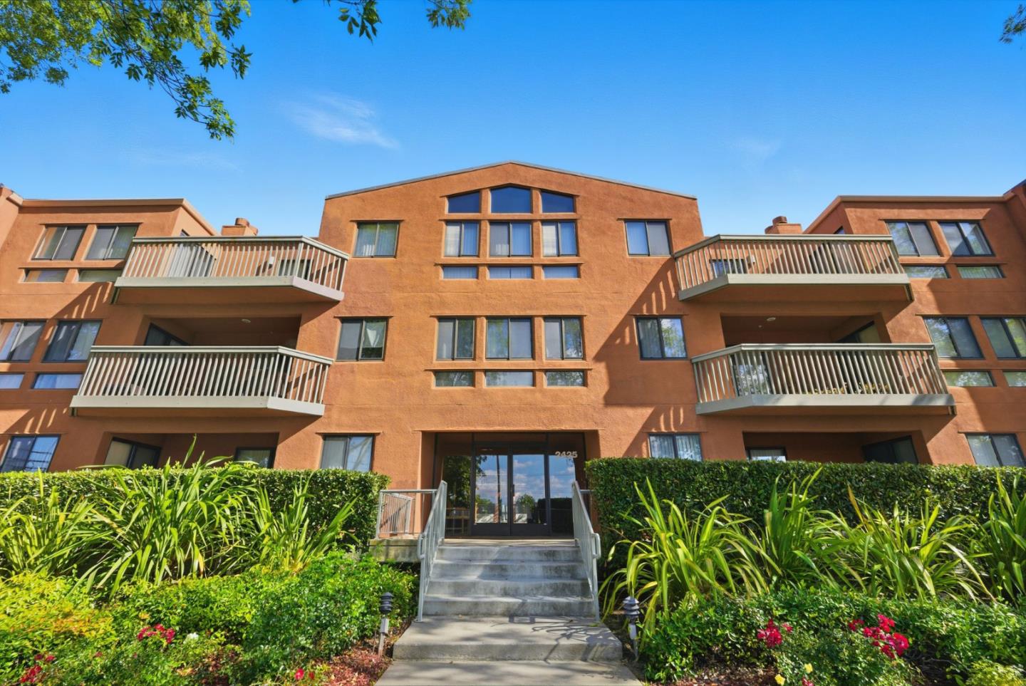 Detail Gallery Image 23 of 26 For 2425 S Norfolk St #102,  San Mateo,  CA 94403 - 2 Beds | 2 Baths