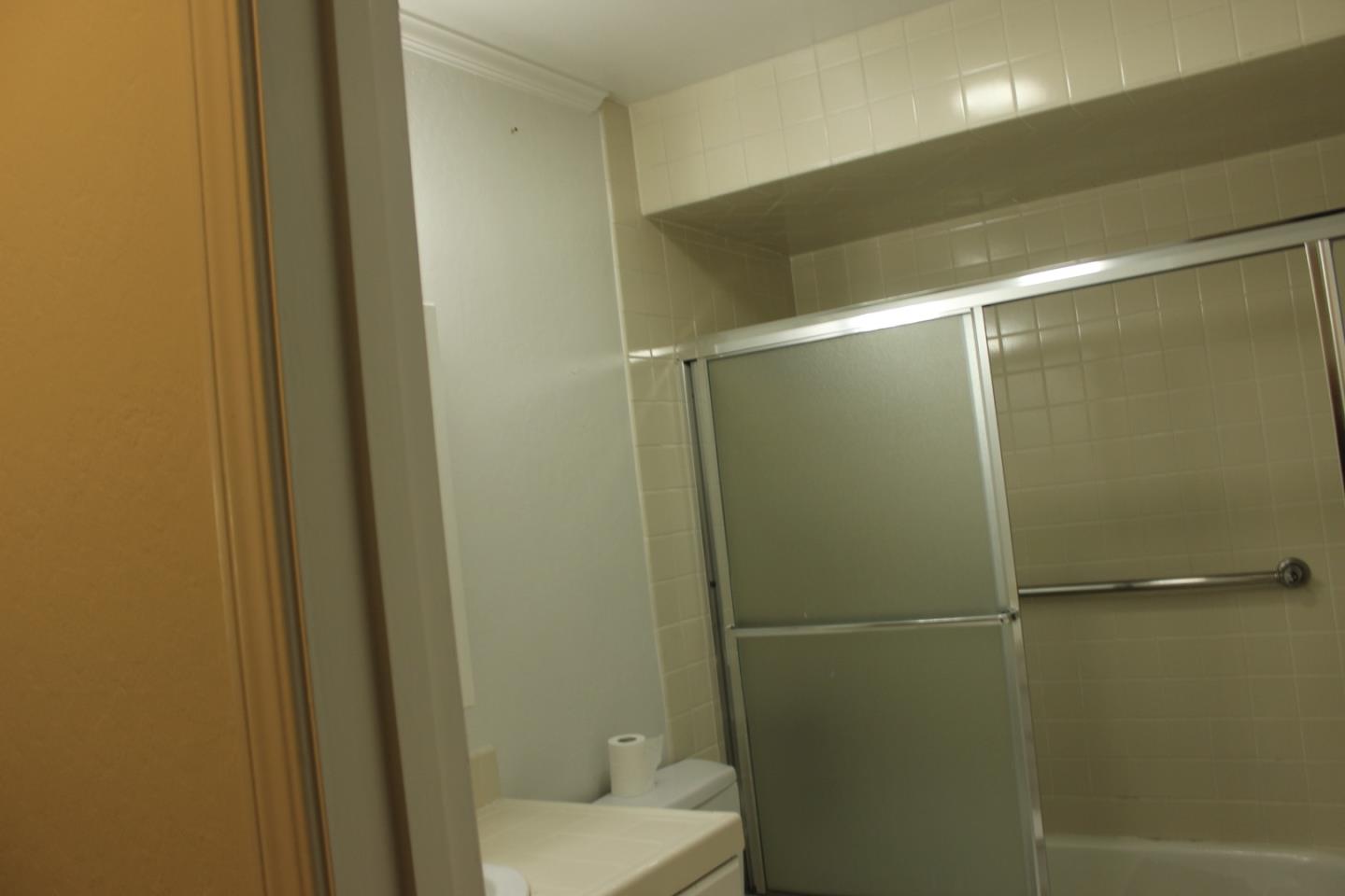 Detail Gallery Image 10 of 17 For 980 Edgewater Blvd, Foster City,  CA 94404 - 4 Beds | 2 Baths