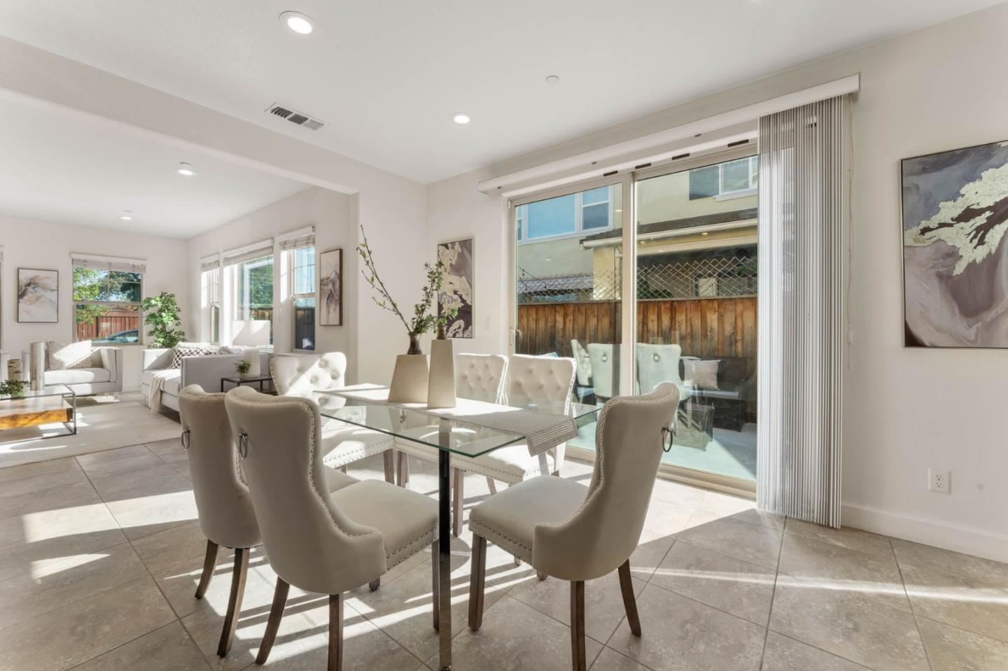 Detail Gallery Image 11 of 44 For 714 Sullivan Way, Gilroy,  CA 95020 - 4 Beds | 3 Baths