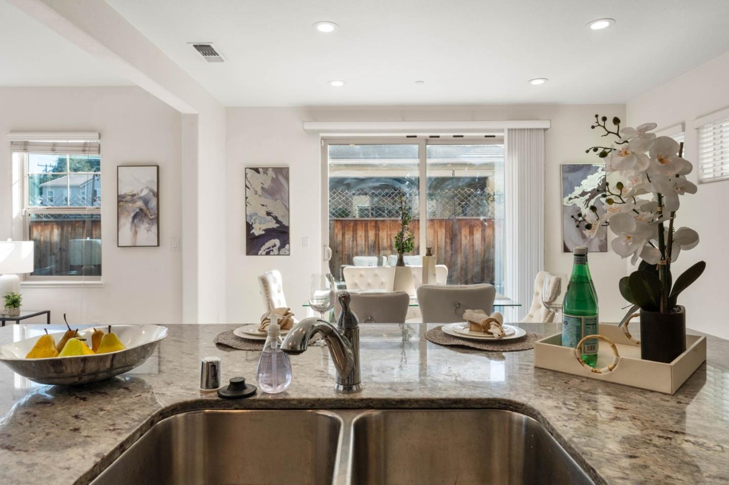 Detail Gallery Image 8 of 44 For 714 Sullivan Way, Gilroy,  CA 95020 - 4 Beds | 3 Baths