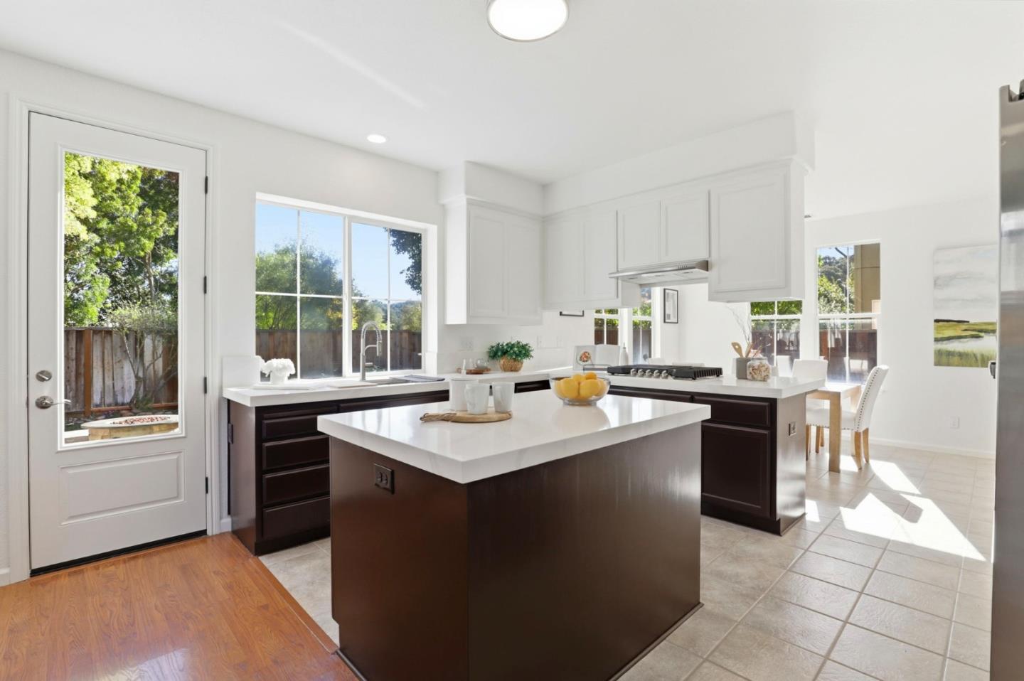 Detail Gallery Image 13 of 61 For 9232 Kestrel Ct, Gilroy,  CA 95020 - 4 Beds | 2/1 Baths