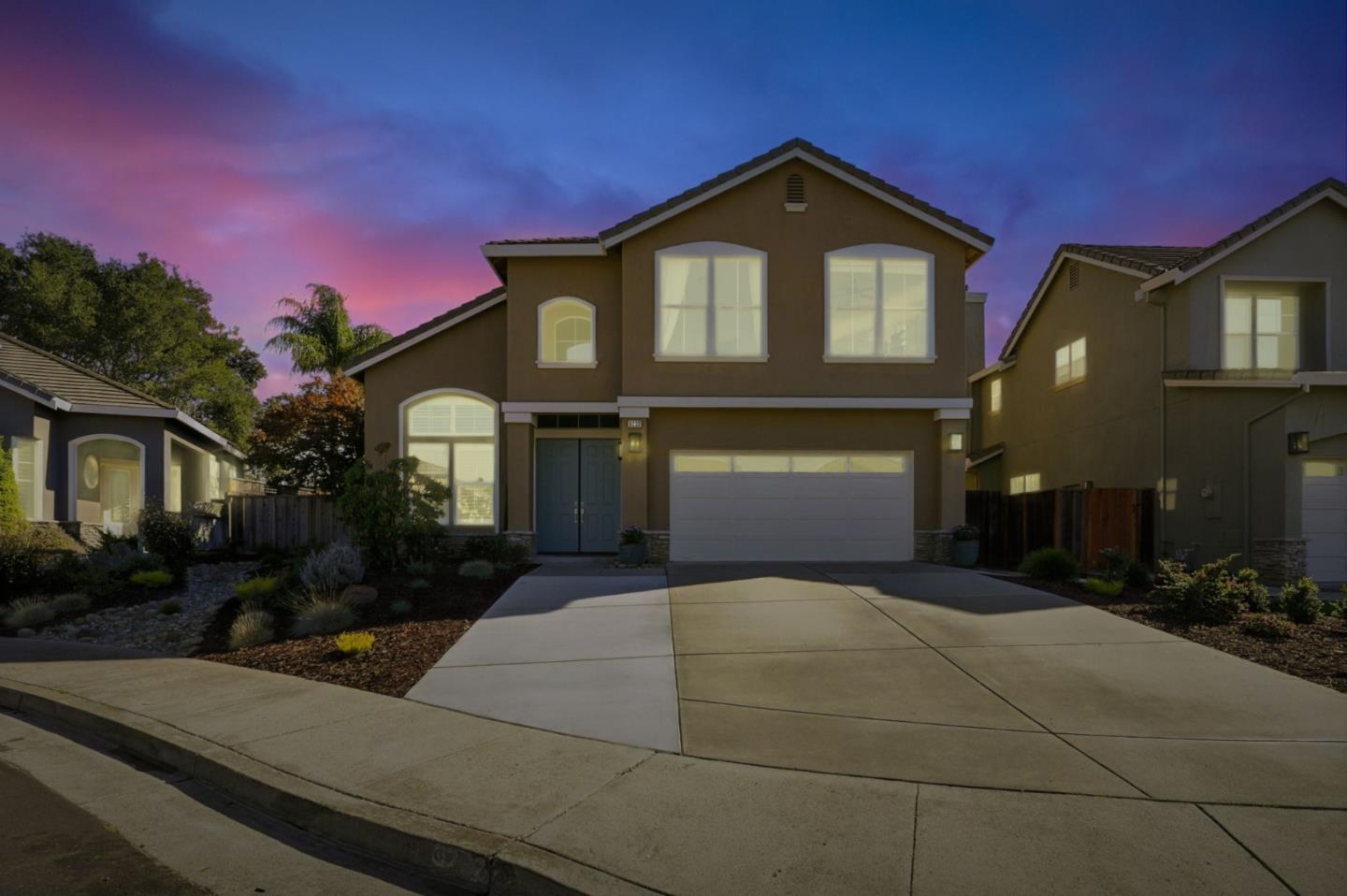 Detail Gallery Image 2 of 61 For 9232 Kestrel Ct, Gilroy,  CA 95020 - 4 Beds | 2/1 Baths