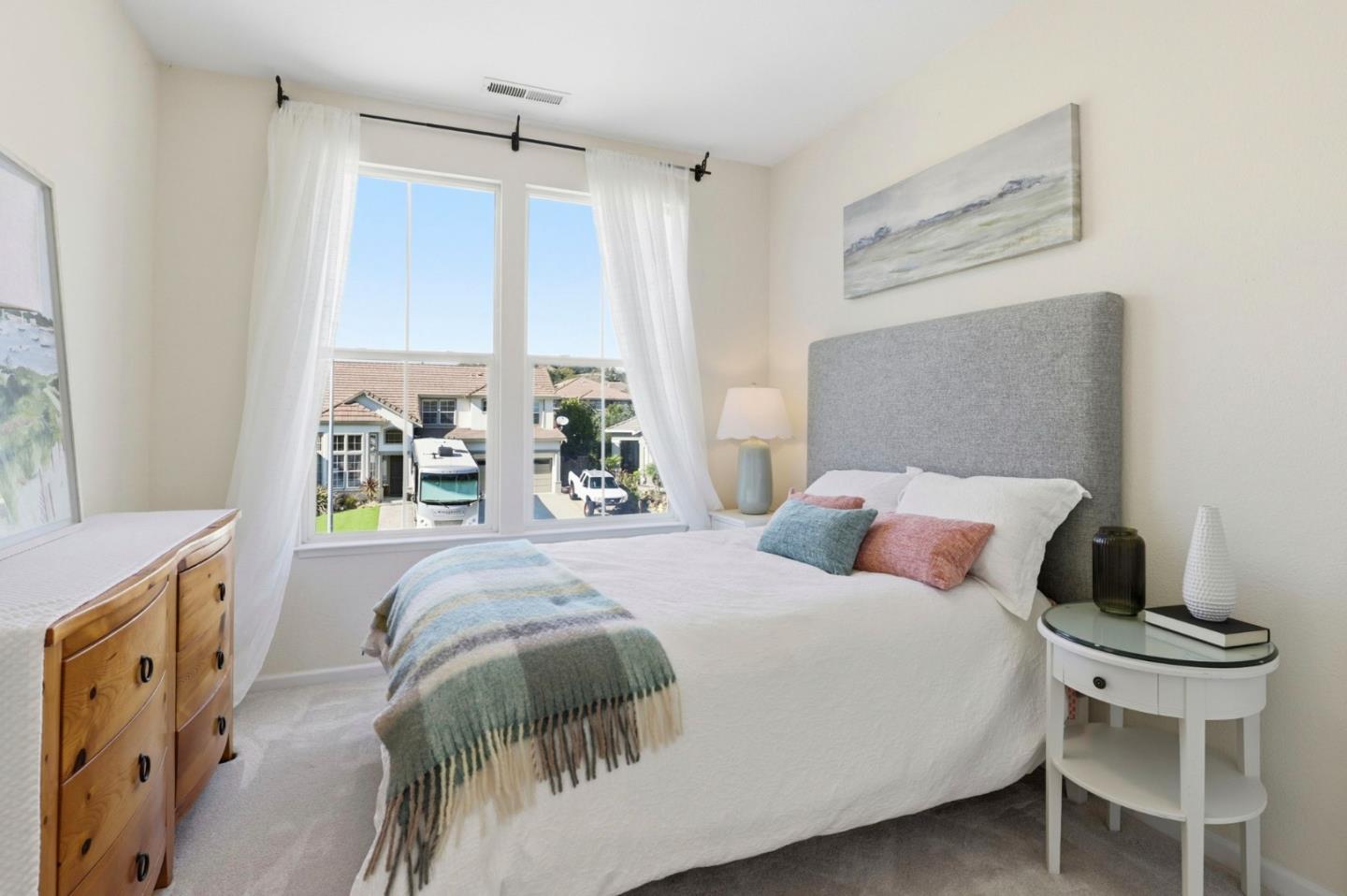 Detail Gallery Image 34 of 61 For 9232 Kestrel Ct, Gilroy,  CA 95020 - 4 Beds | 2/1 Baths