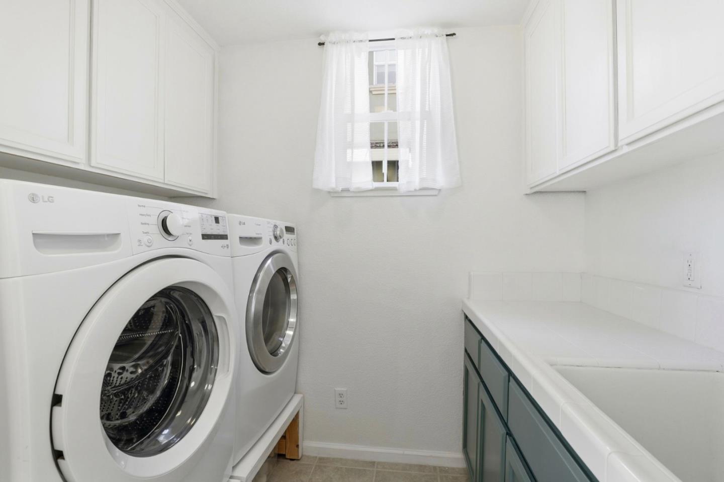 Detail Gallery Image 42 of 61 For 9232 Kestrel Ct, Gilroy,  CA 95020 - 4 Beds | 2/1 Baths