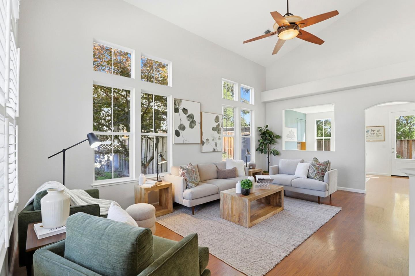 Detail Gallery Image 8 of 61 For 9232 Kestrel Ct, Gilroy,  CA 95020 - 4 Beds | 2/1 Baths