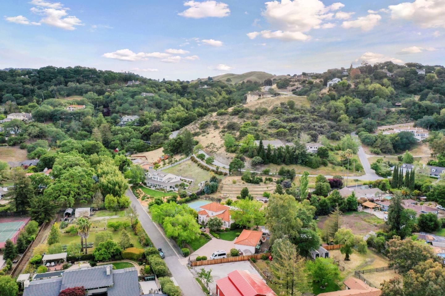 Detail Gallery Image 11 of 72 For 1190 Llagas Rd, Morgan Hill,  CA 95037 - 6 Beds | 5 Baths